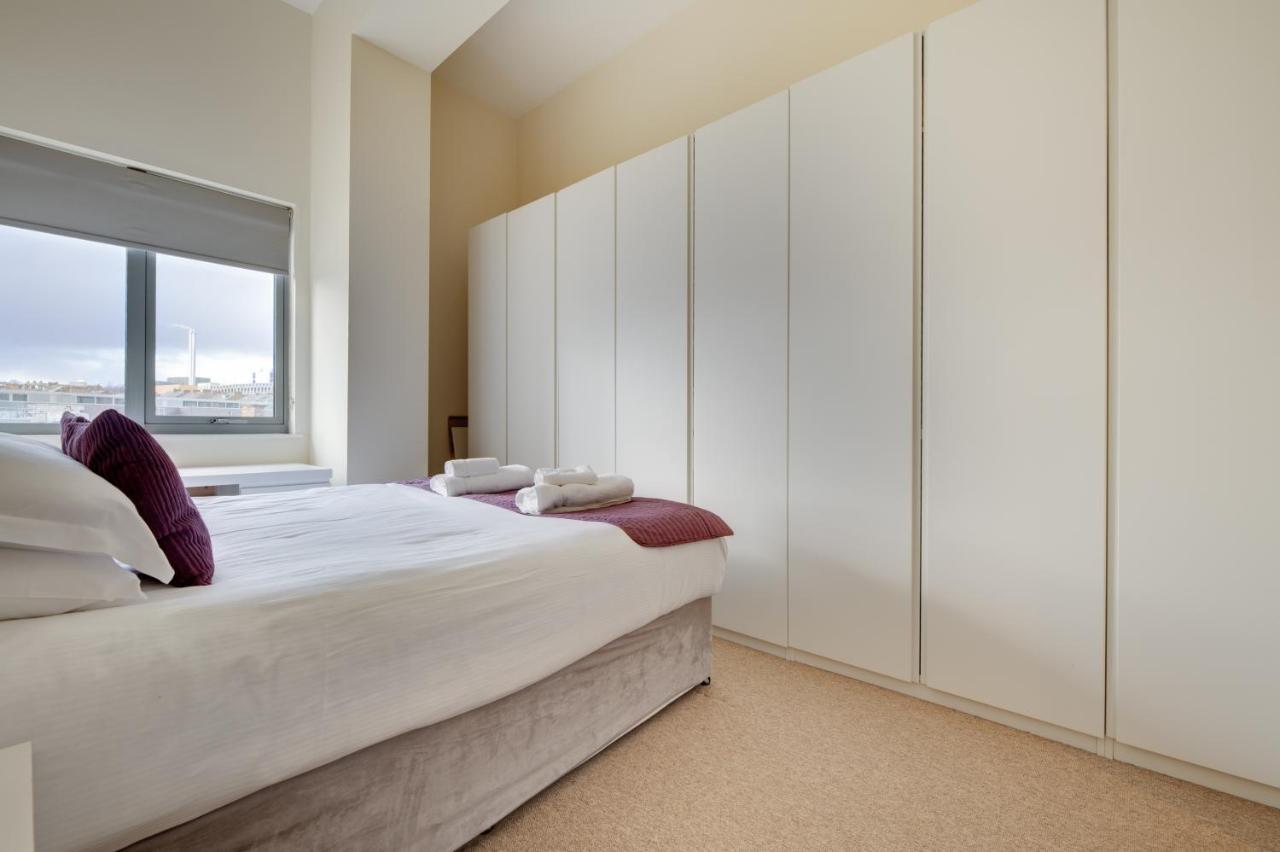 Crown Apartments 3B By Week2Week 뉴캐슬어폰타인 외부 사진