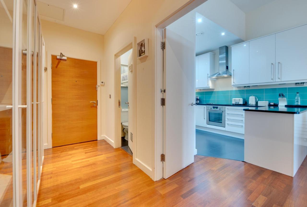 Crown Apartments 3B By Week2Week 뉴캐슬어폰타인 외부 사진